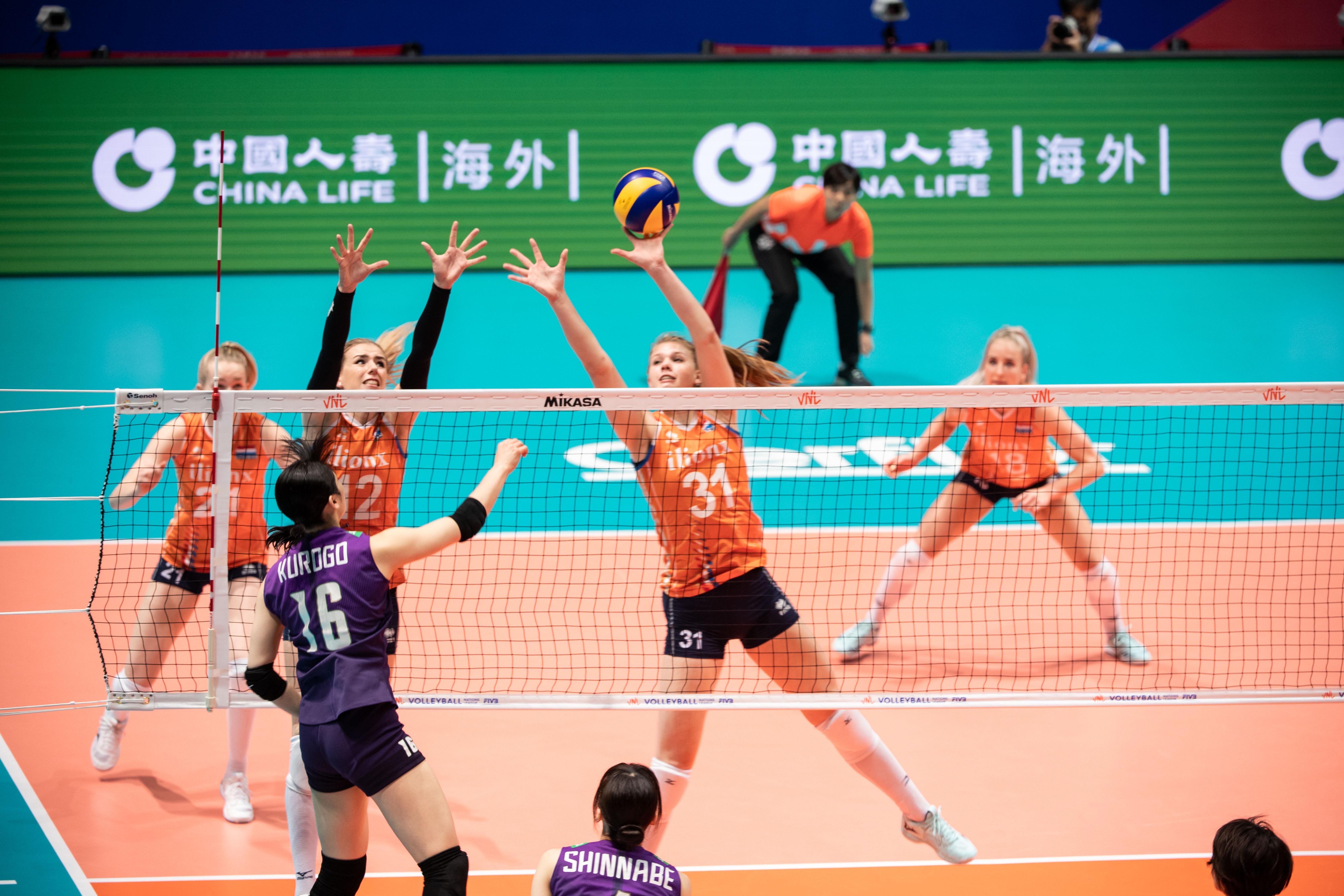 中國人壽(海外)全力支持「FIVB世界女排聯賽香港2019」圓滿結束，冠名贊助多項社區及宣傳活動，慶祝集團公司70周年