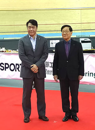 China Life Overseas Company offered its full support to the world-class event - “UCI Track Cycling World Cup”