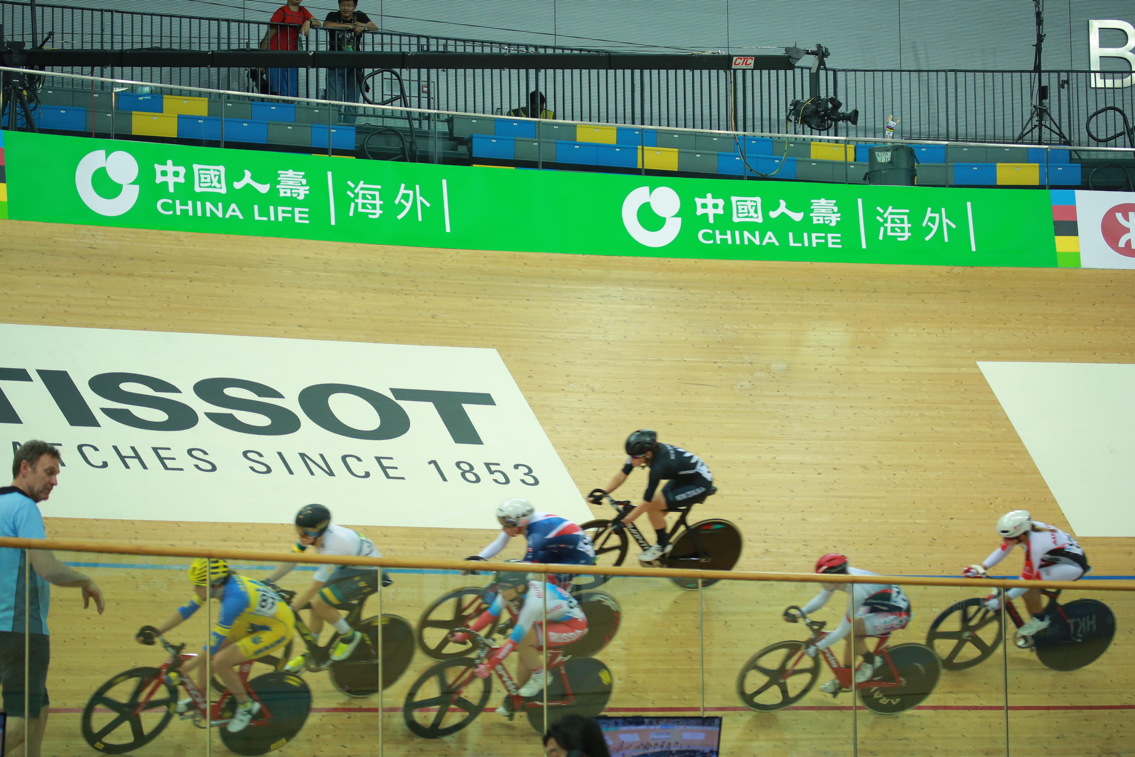 China Life (Overseas) fully supported the world-class sports event “2017 UCI Track Cycling World Championships”